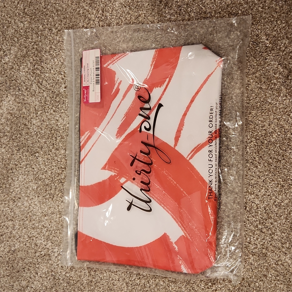 NIB thirty one zipper pouch, dancing coral